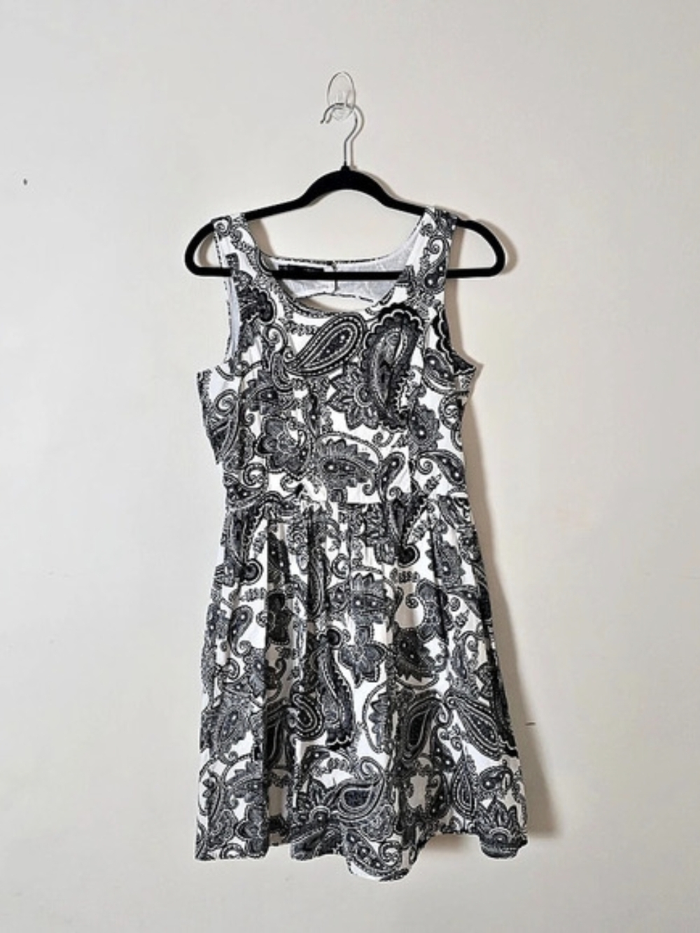 maurices Black/White Paisley Fit & Flare 100% Cotton Sleeveless Knee Dress 8